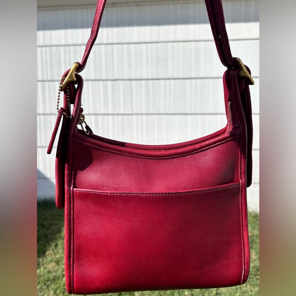 Coach Red Leather Vintage 1998 #9997 crossbody bag